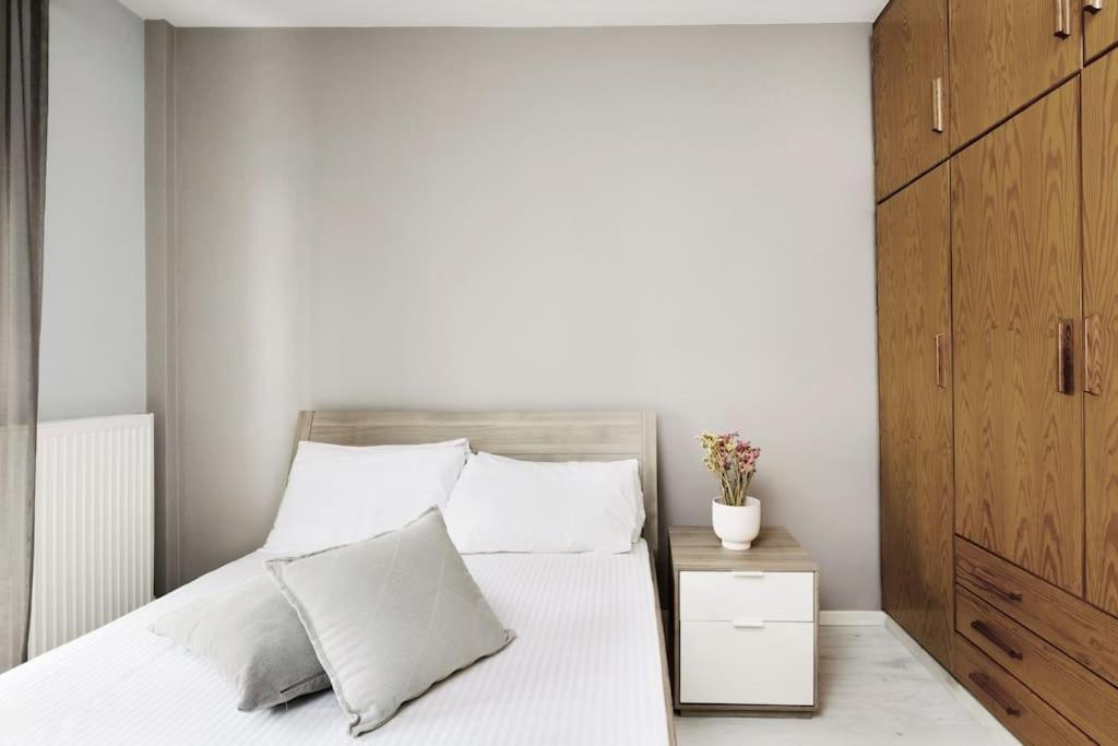 Casa Navarino - Premium Apartment In The City Centre Thessaloniki Exterior photo